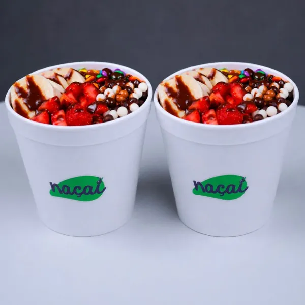 Combo Clone: duas tigelas de açaí iguais